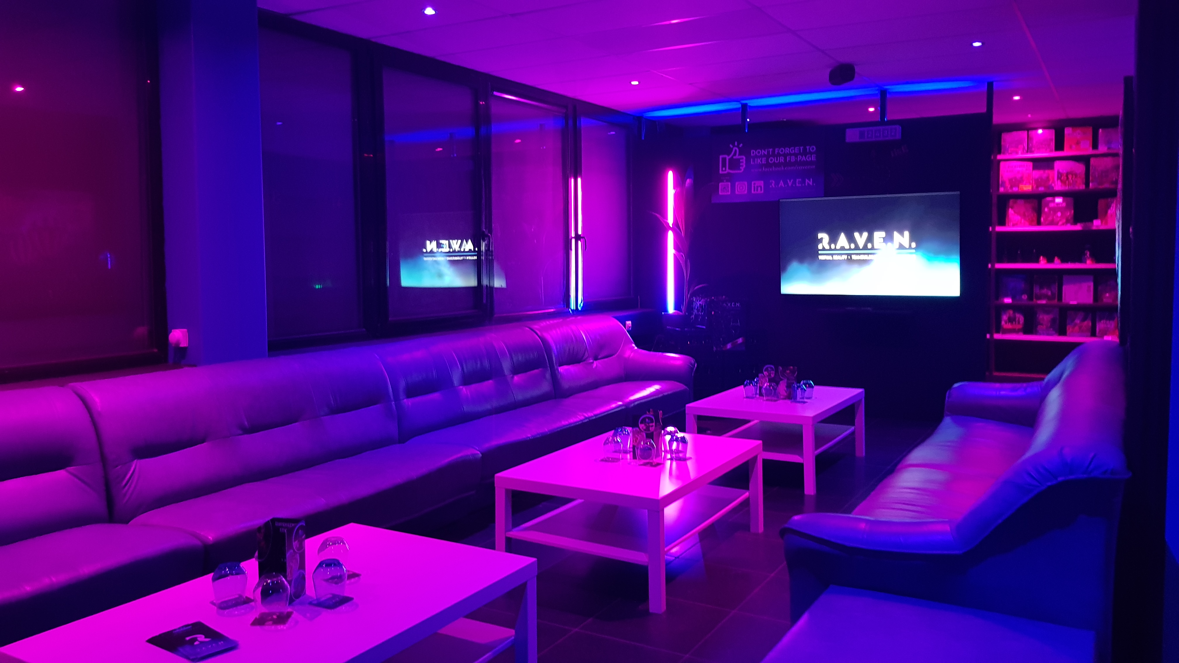 RAVEN Lounge